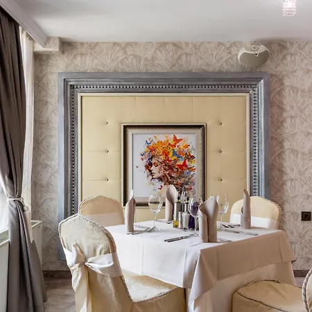 Persenk Hotel